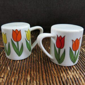 Vintage MCM Ceramic Floral Orange Red Yellow Tulip Salt And Paper Shakers